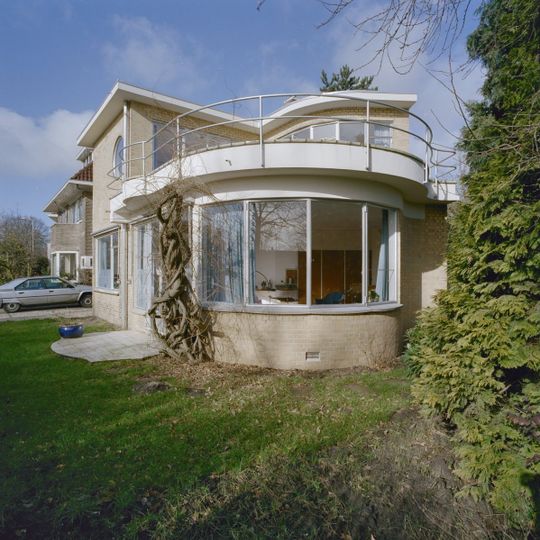 House architect Sybold Van Ravesteyn