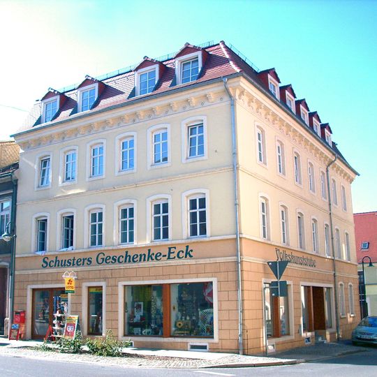 Wohn- und Geschäftshaus in Ecklage mit Laden Goethestraße 1