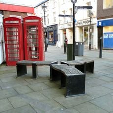 Pair of K6 telephone kiosks