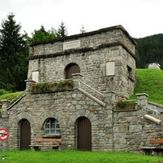 Wasserreservoir, Thermalwasserbehälter