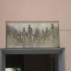 Inschrifttafel, Supraportenrelief