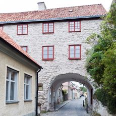 Kvarteret Valvet 3 och S.t Lars 7