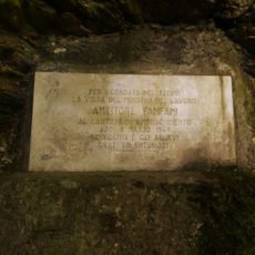 Plaque dedicated to Amintore Fanfani