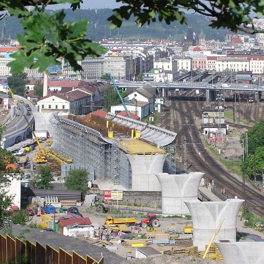 Přemostění Masarykova nádraží