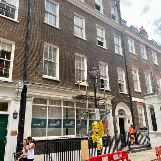 32, Sackville Street W1