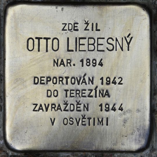 Stolperstein en memoria de Otto Liebesný