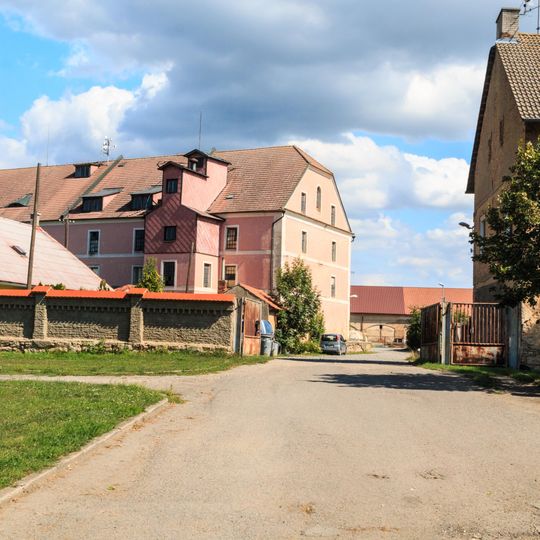 Sýpka - původně tvrz