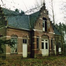 Zionsburg: koetshuis met garage