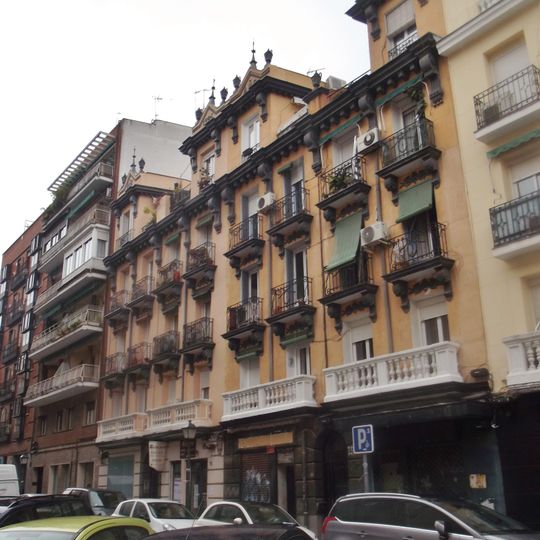 Viviendas para D. José Félix Bricio, Madrid