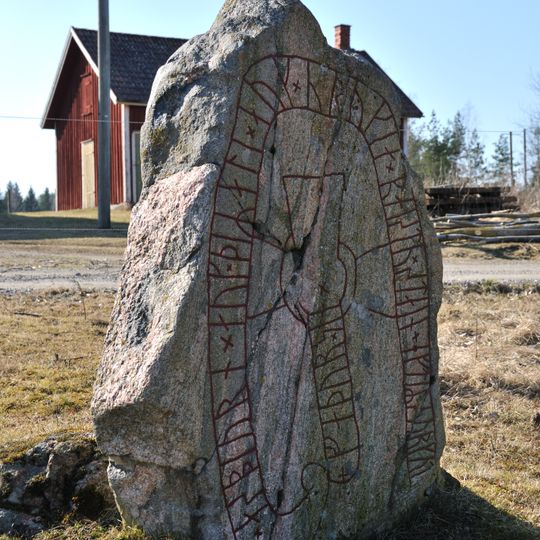 Östergötlands runinskrifter 22