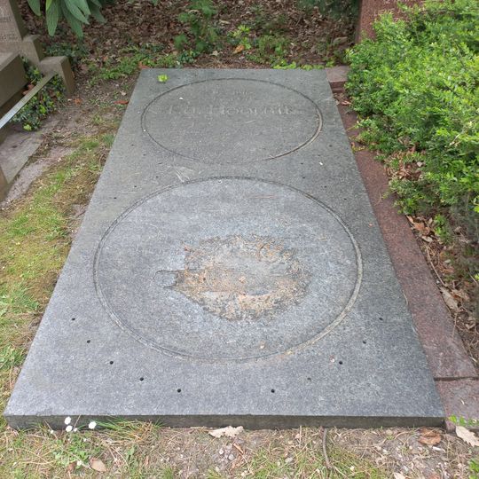 Grave of Ed. Hoornik