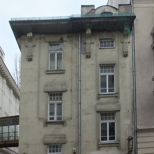 Oficyna mieszkalna przy dawnym gmachu V Gimnazjum Męskiego