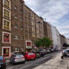 Gemeindebau Lindengasse 57