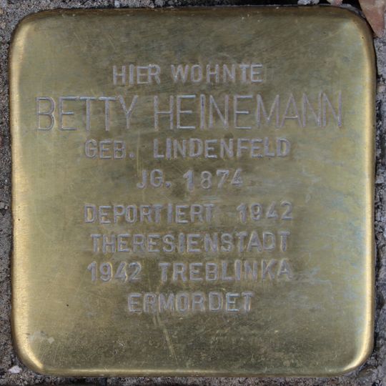 Stolperstein en memoria de Betty Heinemann