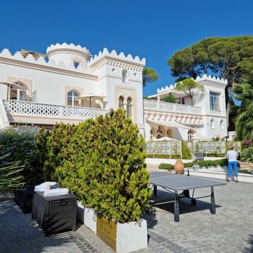 Palaces et hôtels emblématiques de la Côte d'Azur