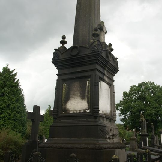 Grafmonument van Van Waesberghe