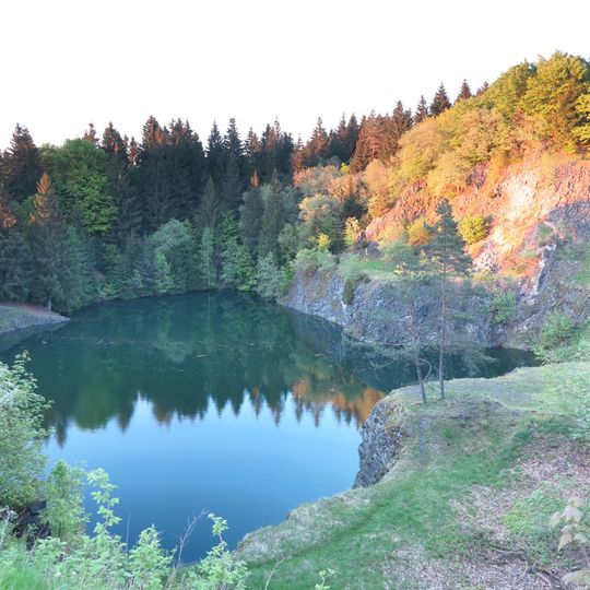Basaltsee am Farnsberg ESE von Riedenberg
