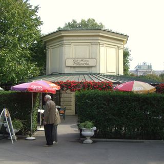 Café Meierei, ehem. Wasserreservoirhäuschen