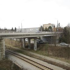 Most Hrotovické ulice přes železniční trať