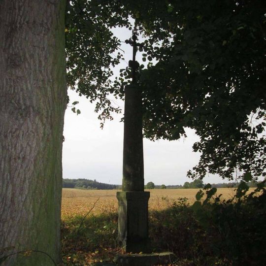 Kříž jižně od Čelákov