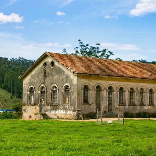 Imóvel situado à Estrada Geral de Pedrinhas