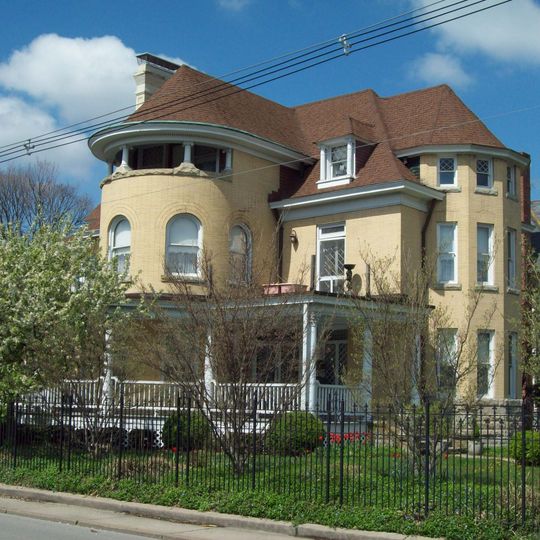 Smith-Giltinan House