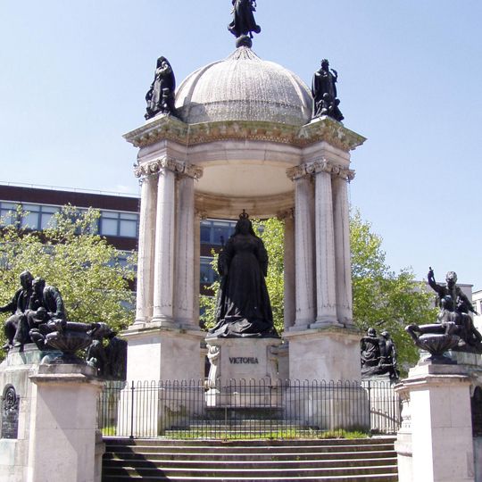 Victoria Monument