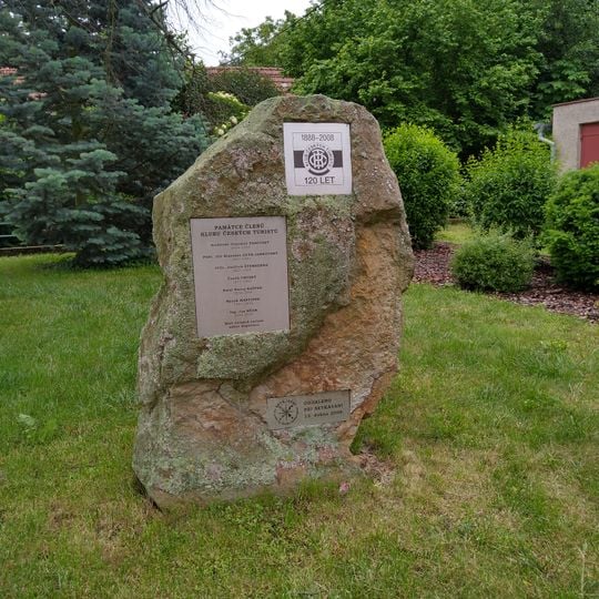 Pomník Klubu českých turistů v Potštejně