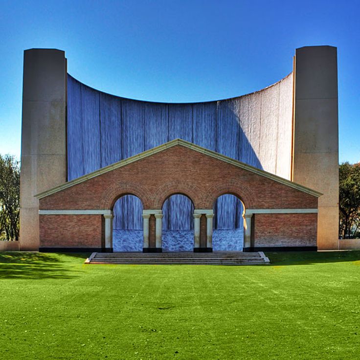 Parque de la Cascada Gerald D. Hines