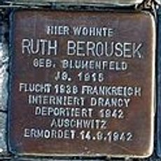 Stolperstein en memoria de Ruth Berousek