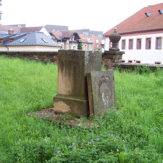 Socha Panny Marie v Uhříněvsi