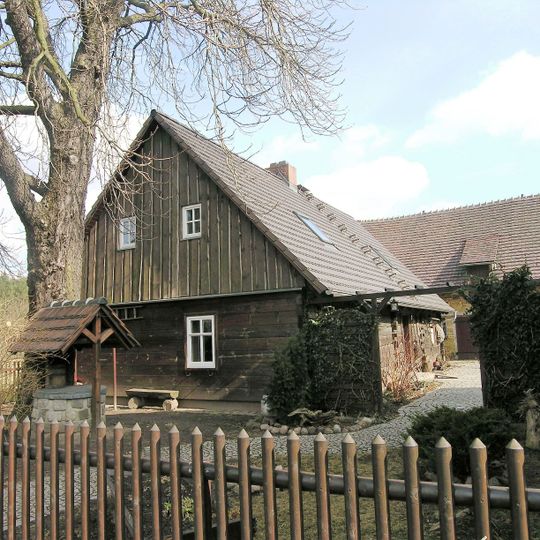 Wohnstallhaus aus Schrotholz Wossinka 10