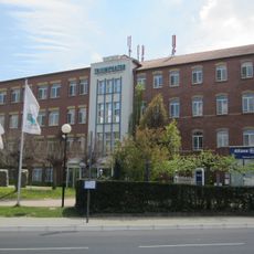 Fassade des ehem. Triumphatorwerkes Sommerfelder Straße 120