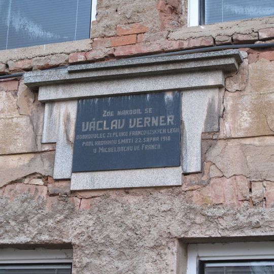 Pamětní deska Václava Vernera v Hořešovicích