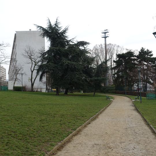 Jardin d'immeubles du square Brancion