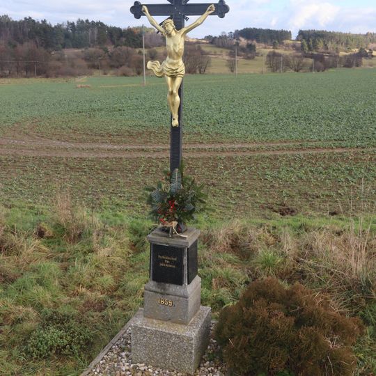 Kříž u potoka jižně od Bochovic