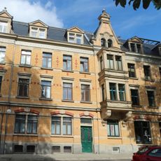 Doppelmietshaus in geschlossener Bebauung Robert-Koch-Platz 2, 3