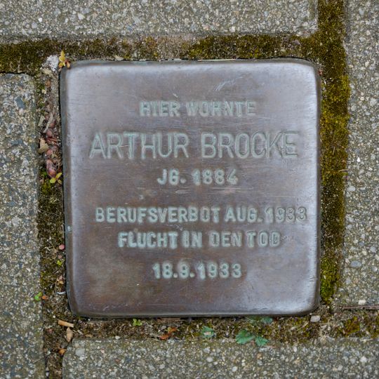 Stolperstein en memoria de Arthur Brocke