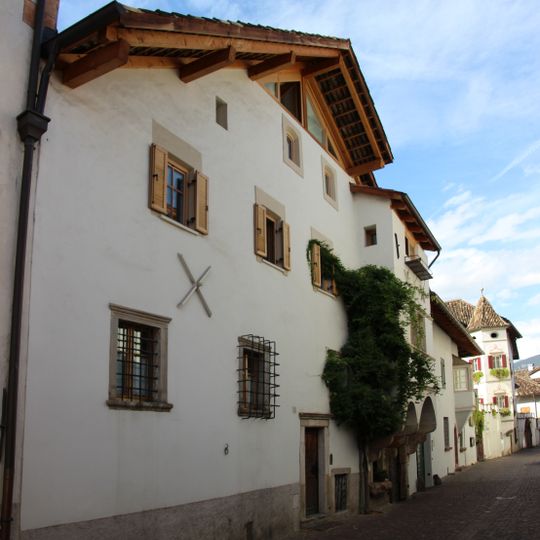 Paulser Straße 16-18