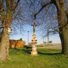 Kříž v Budětsku u hlavní silnice