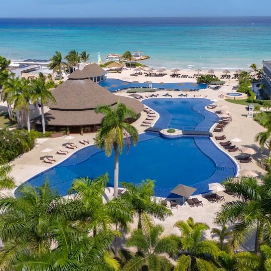 Royalton Hideaway Blue Waters, An Autograph Collection All-Inclusive Resort