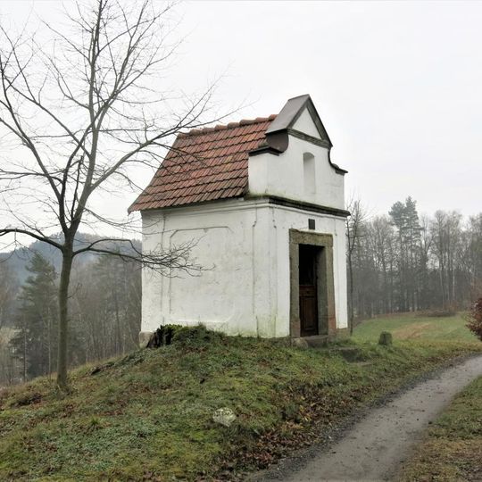 Kaple poblíž domu 90 ve Všemilech