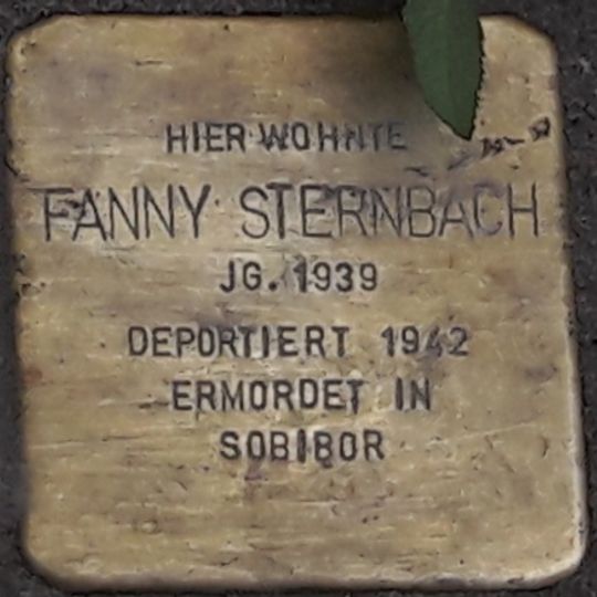Stolperstein en memoria de Fanny Sternbach