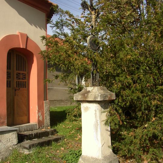 Kříž v Makotřasech