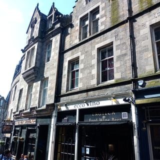 Edinburgh, 19 Cockburn Street, Horseshoe Bar And Tenement
