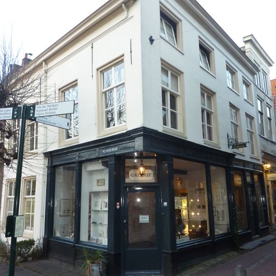 Pieterskerkhof 28, Leiden