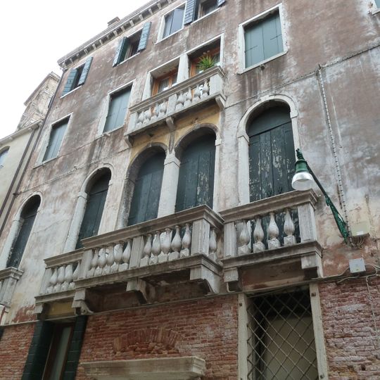 Palazzo Basadonna a San Silvestro