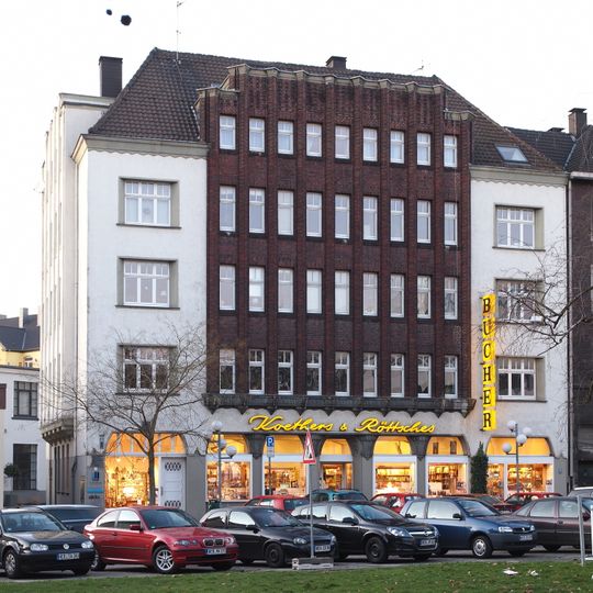 Wohn- und Geschäftshaus Bebelstraße 18