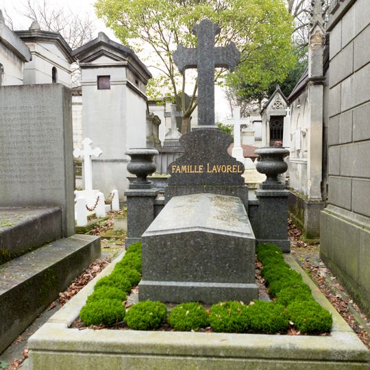 Grave of Lavorel