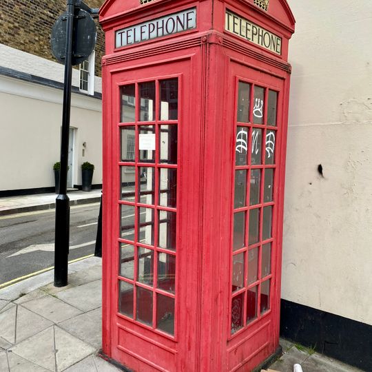 K2 Telephone Kiosk Outside Flank Of Number 161A Seymour Place